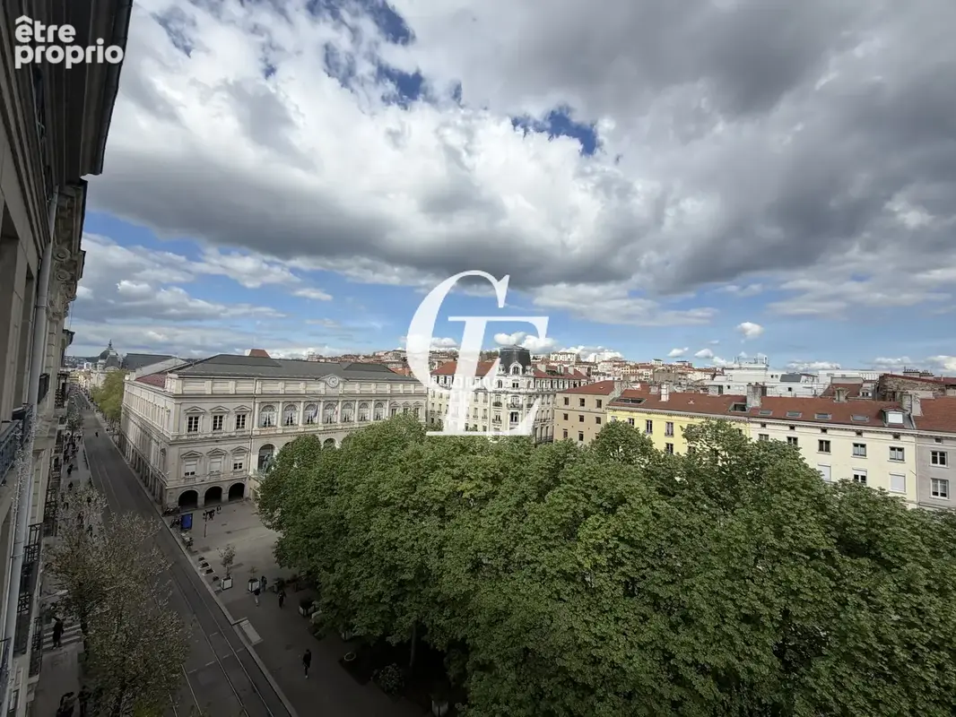 F2 Place Hôtel de Ville - photo 2