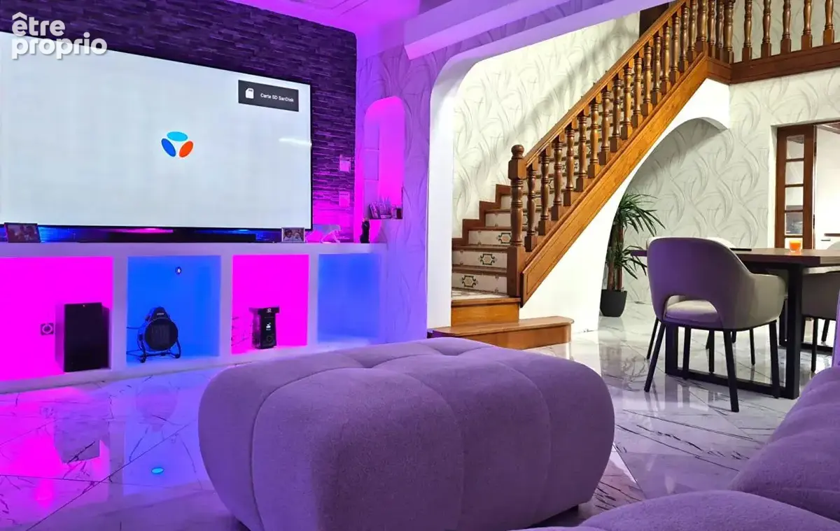 Belle Maison Individuelle ou Propriété Contemporaine avec sa Piscine de 141 m² Rénovée et à Façonner selon vos envies à plus de  - photo 4