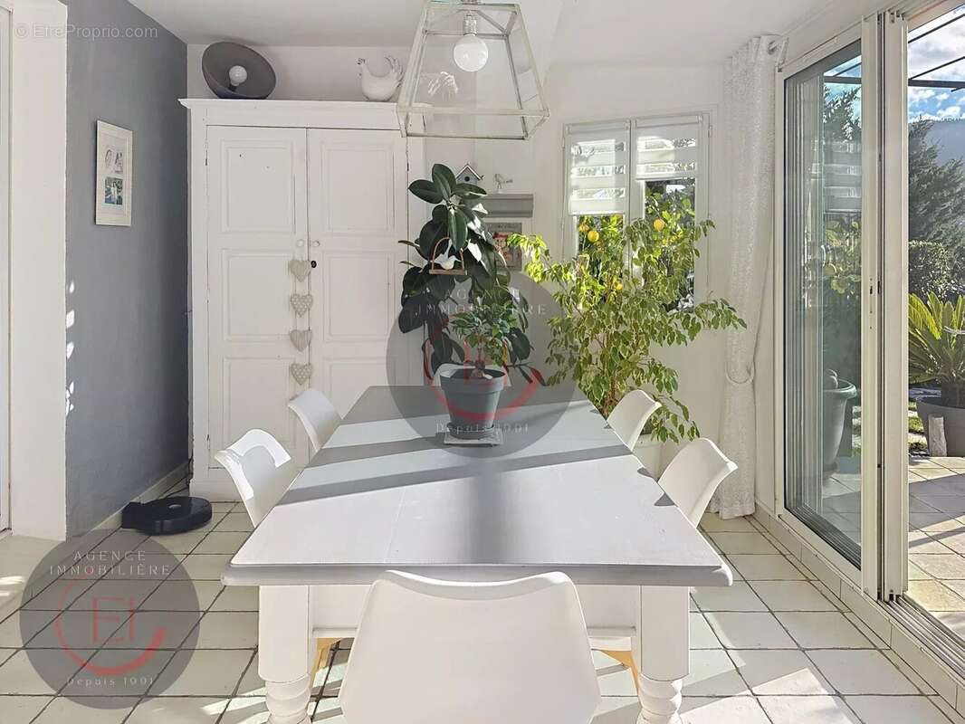 Maison à LES ADRETS-DE-L'ESTEREL