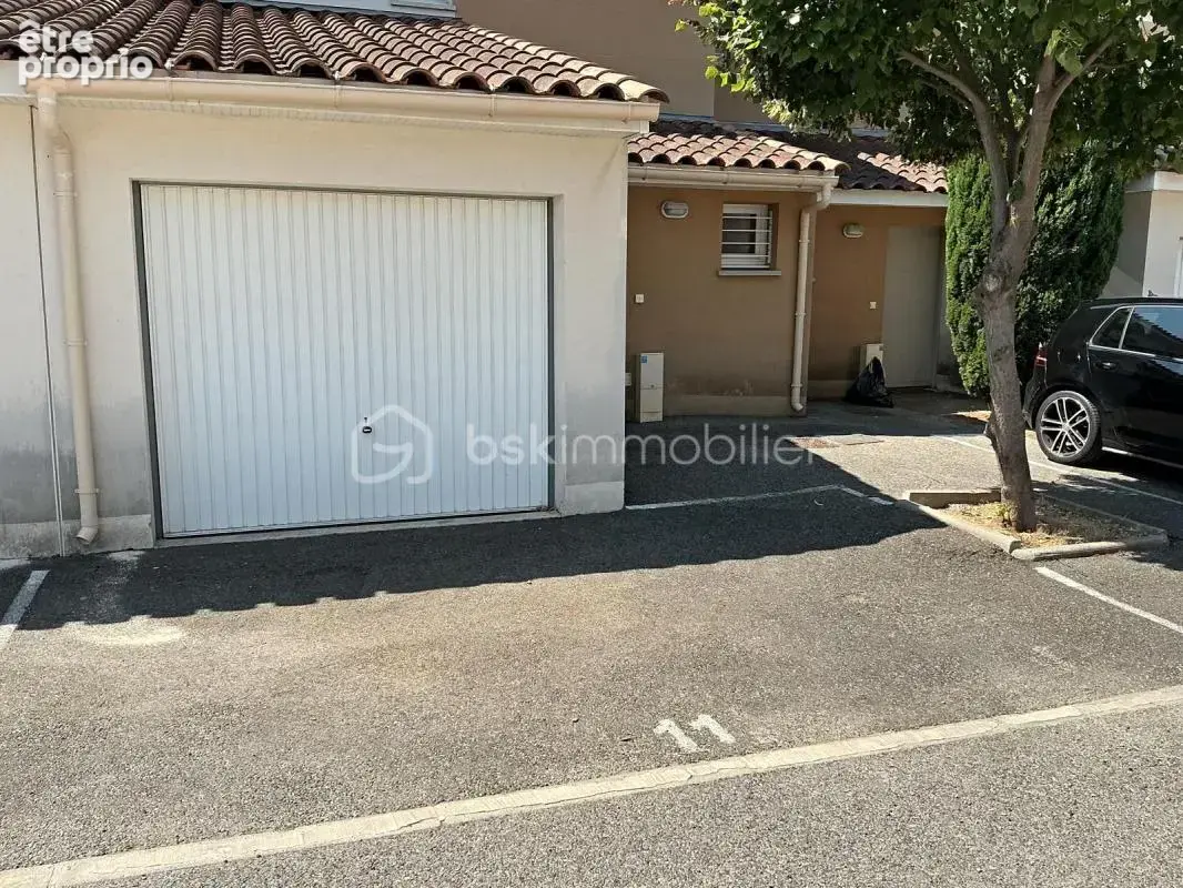 LA FARE-LES-OLIVIERS – Maison T3 avec jardin, garage & parking - photo 18