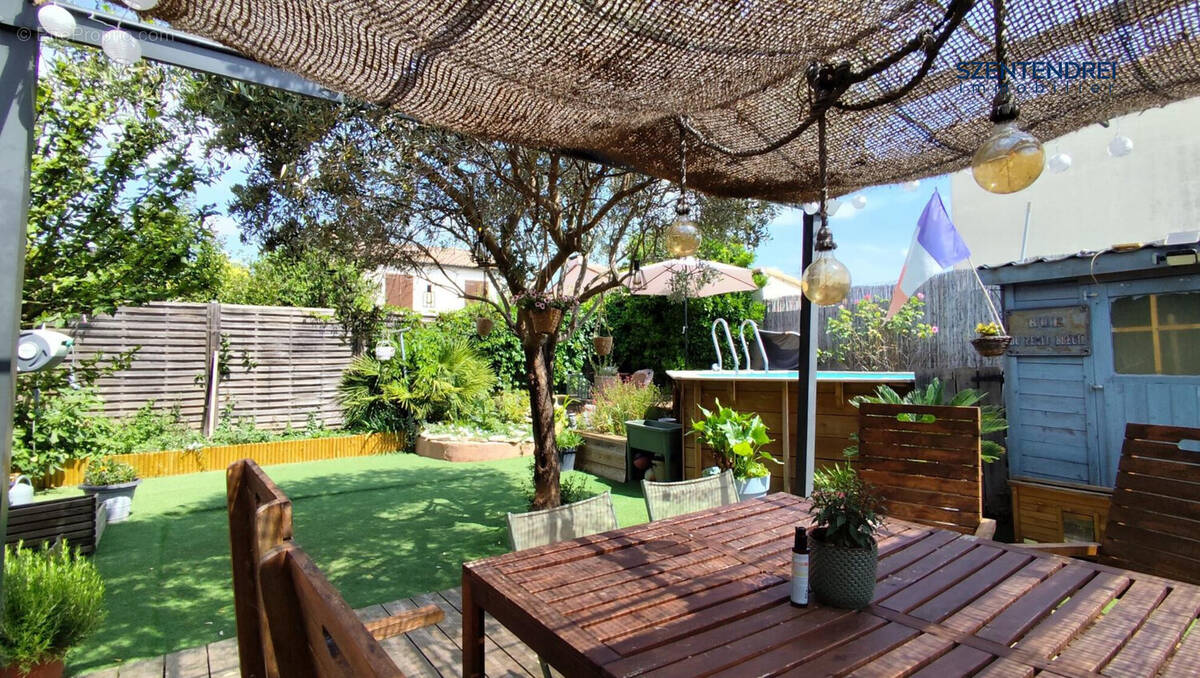 Maison Lunel Jardin T5 SZENTENDREI Immobilier - Maison à LUNEL