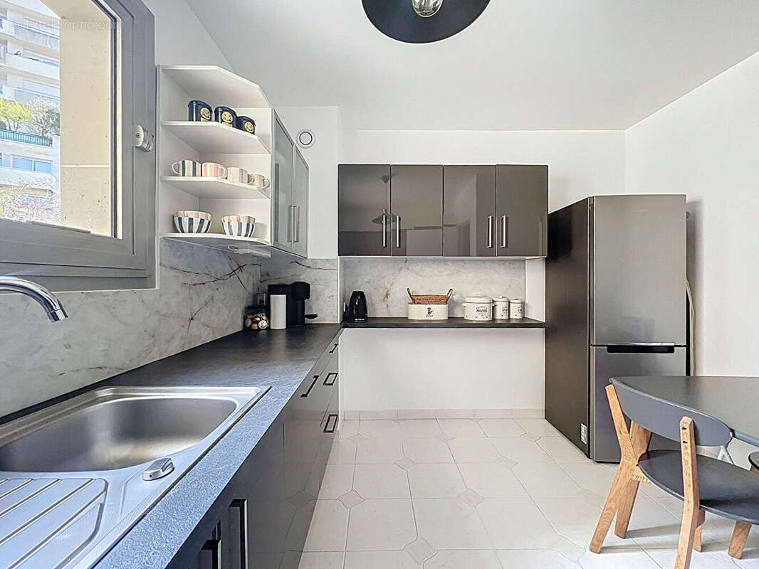 Appartement à SURESNES