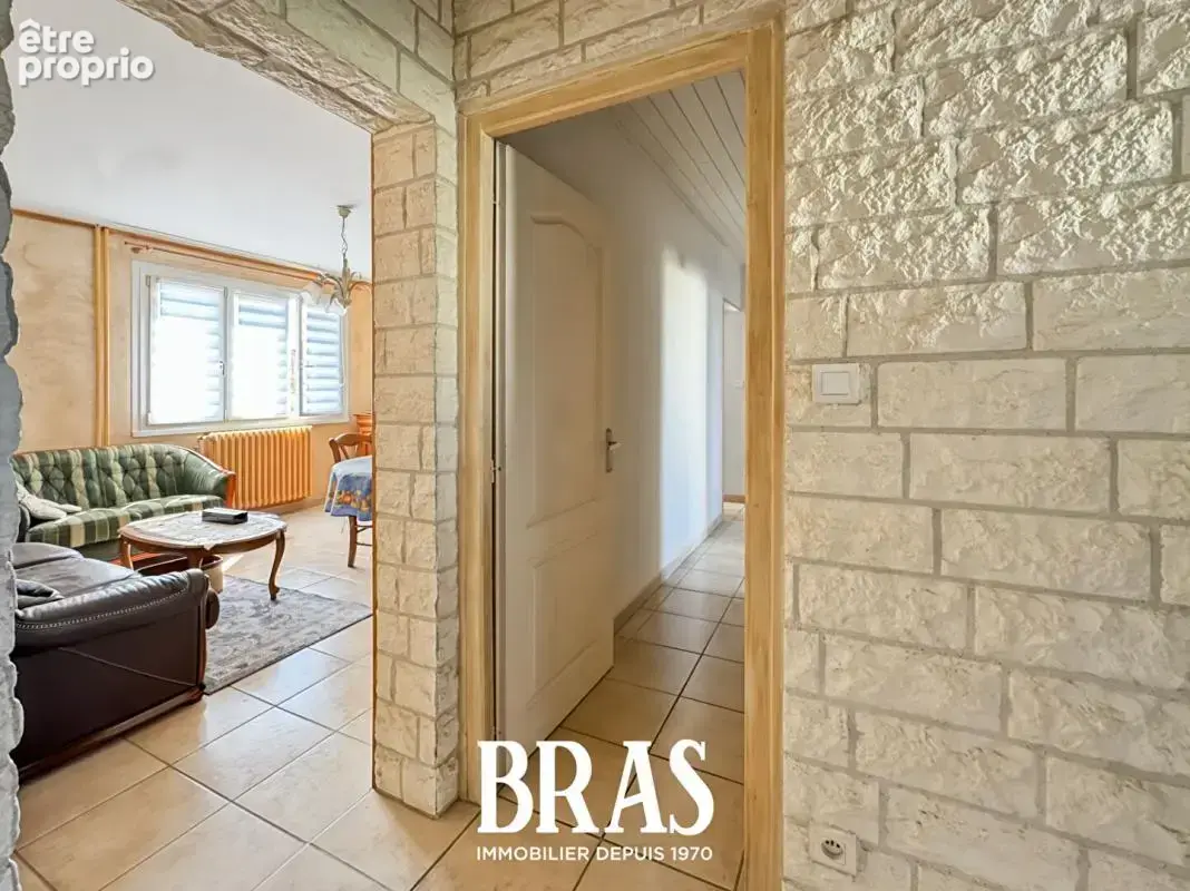 Saint sebastien sur loire - appartement t3 + parking - photo 5