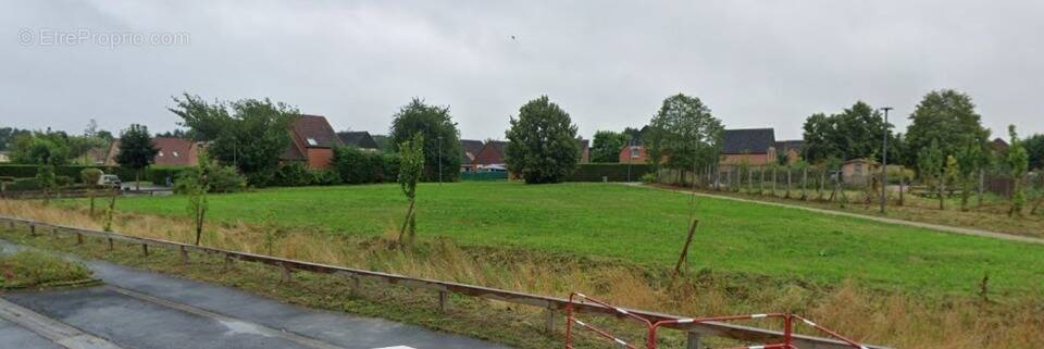 Terrain à RAIMBEAUCOURT