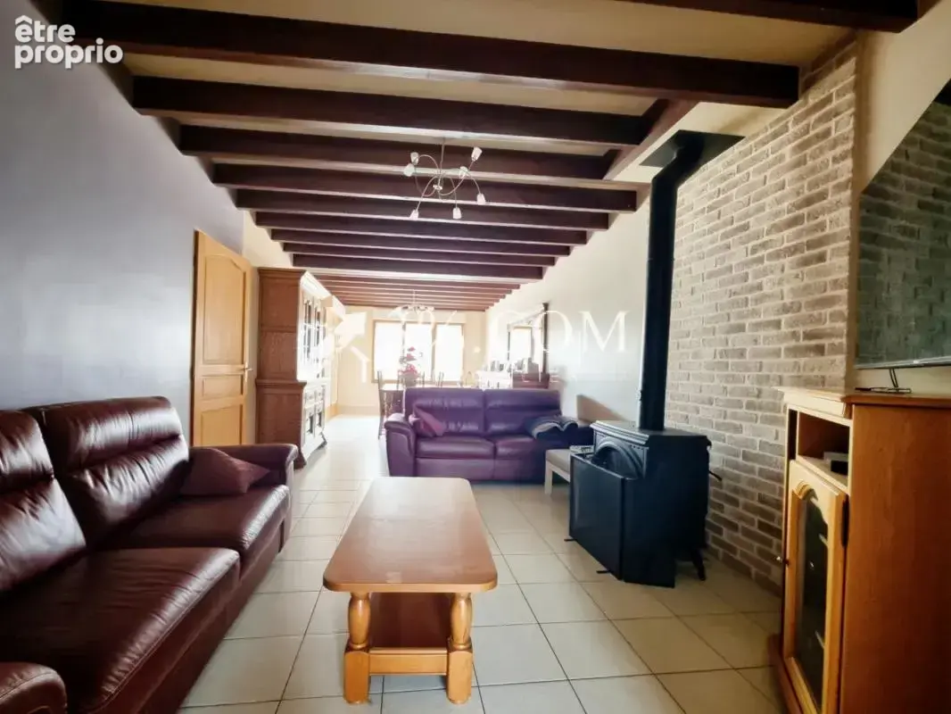 Semi Plain-Pied en Briques, 4 chambres, Jardin & Garage - photo 4