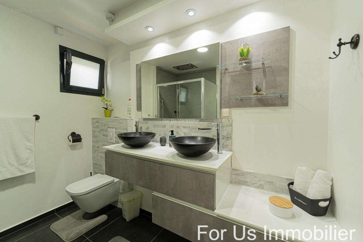 Maison à SAINTE-ANNE