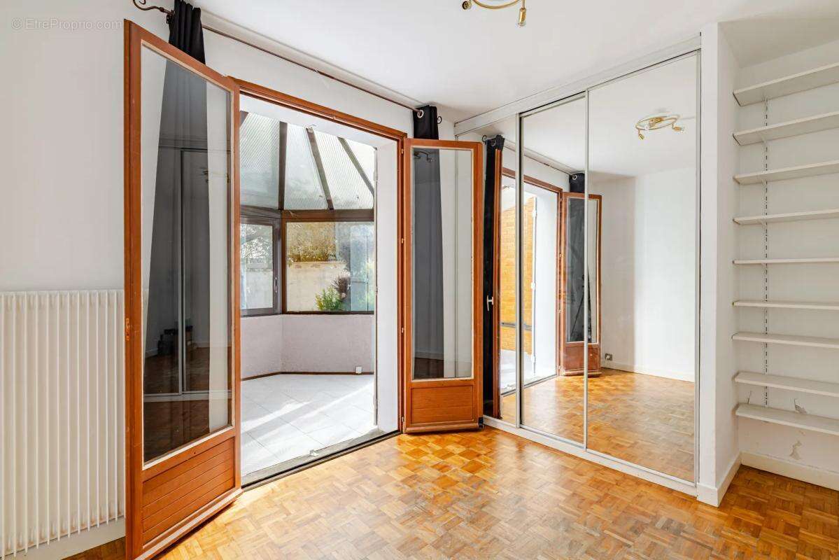 Maison à COMBS-LA-VILLE