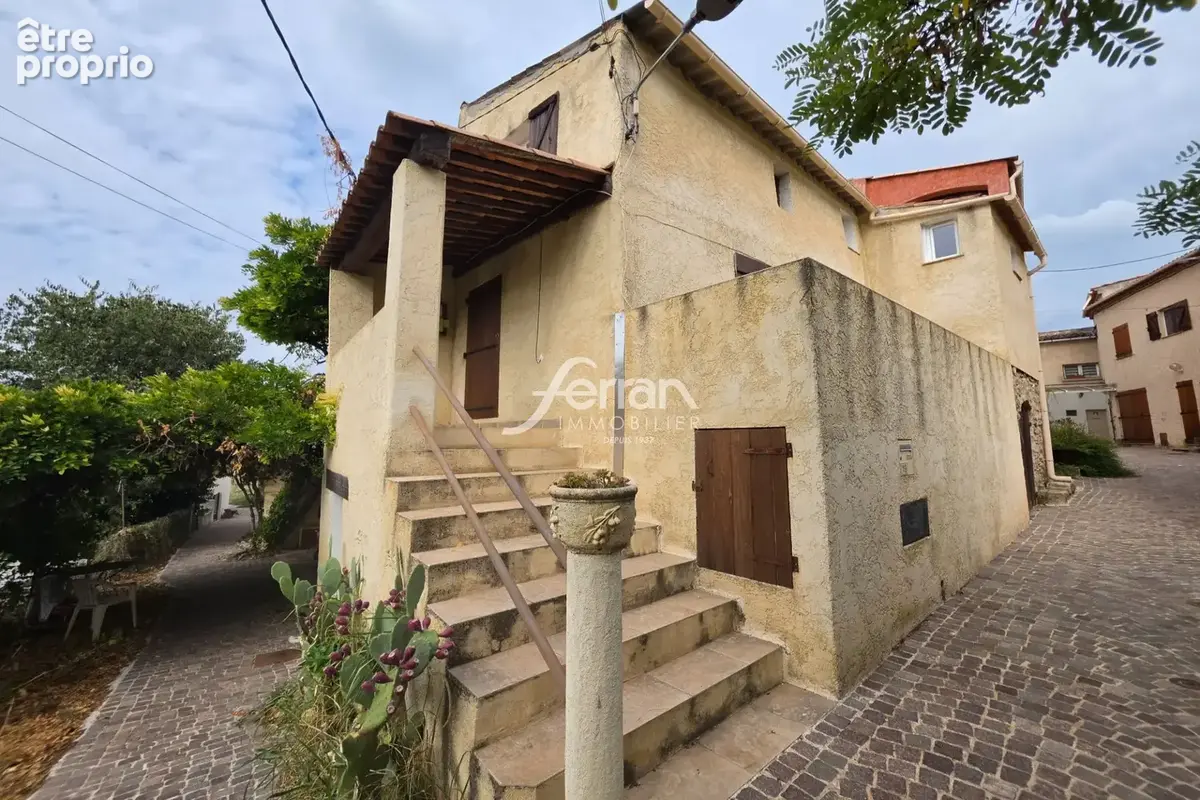 Photo Maison à Saint-Antonin-Du-Var au prix de 116 000€