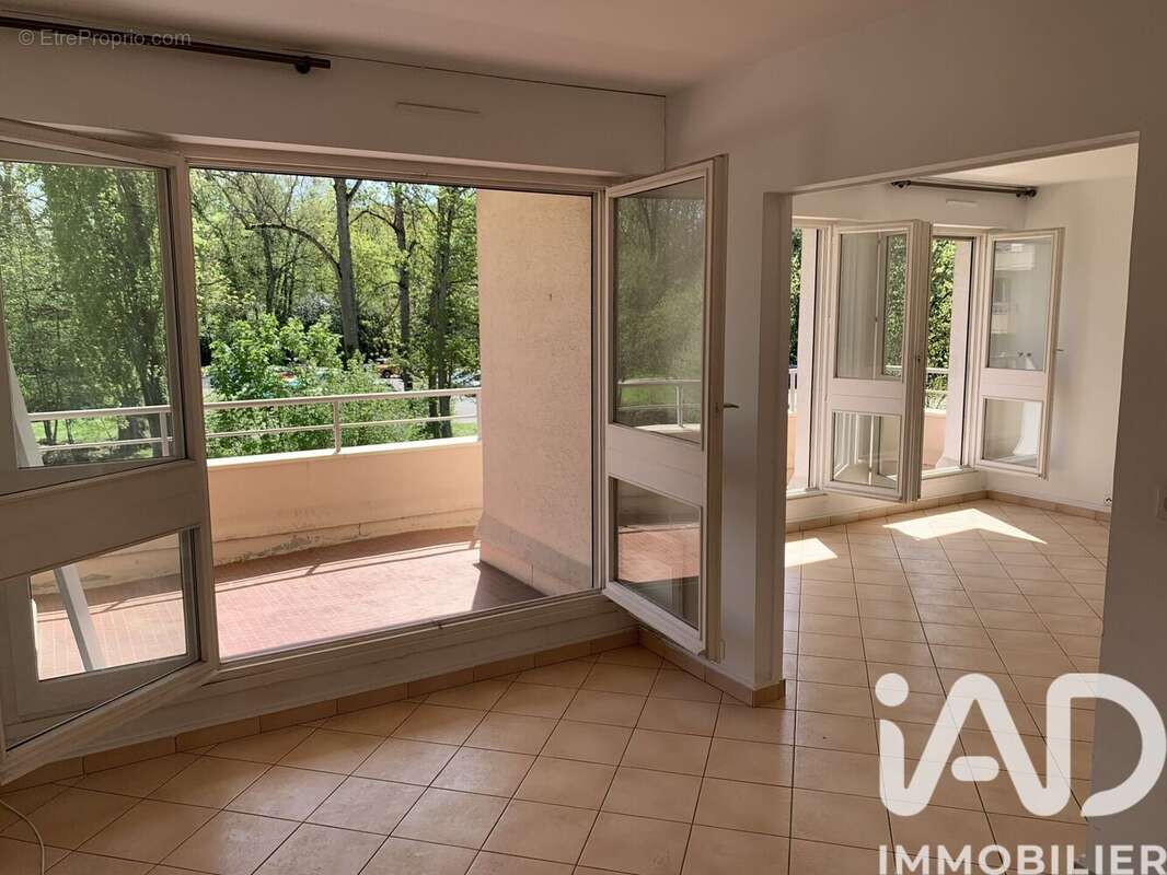 Photo 4 - Appartement à SAINT-REMY-LES-CHEVREUSE