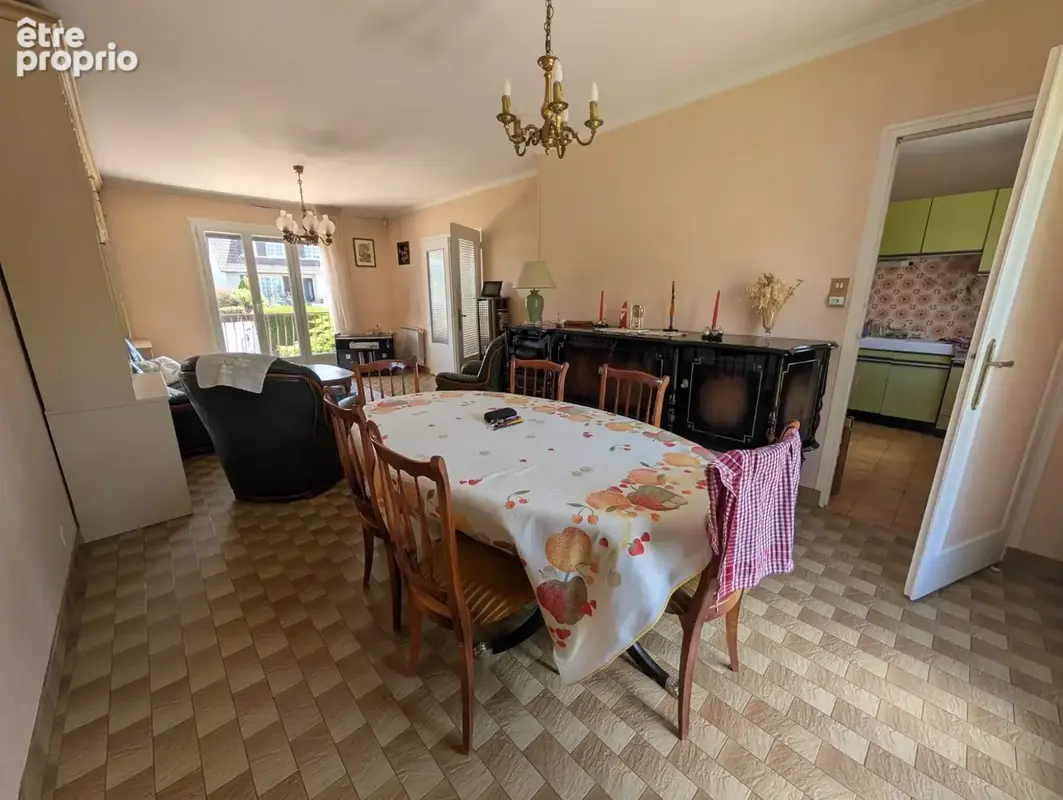 Maison 5 pièces 86 m² à vendre à Les Clayes-Sous-Bois (78340) - photo 4