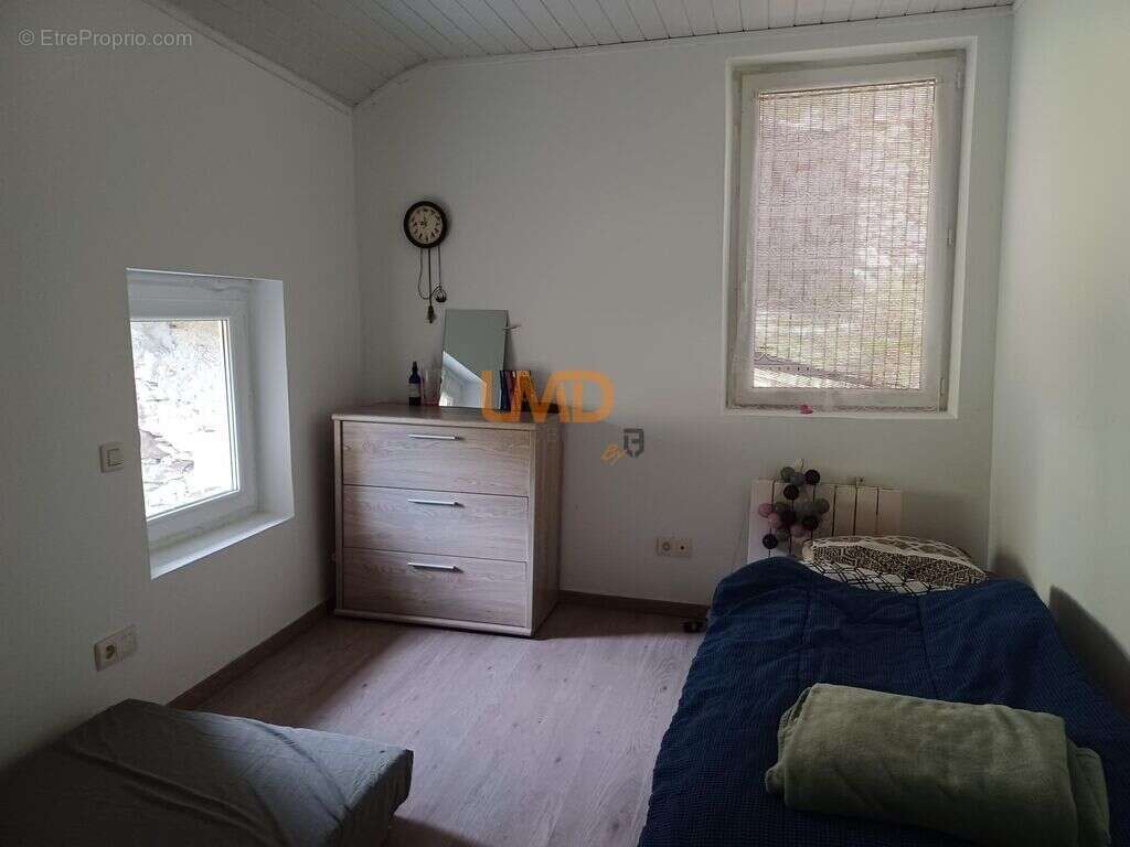 Maison à SAINT-ANDRE-DE-VALBORGNE