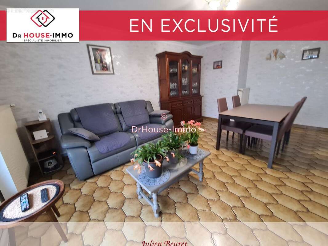 Maison 112 m² à Uzelle  - photo 9
