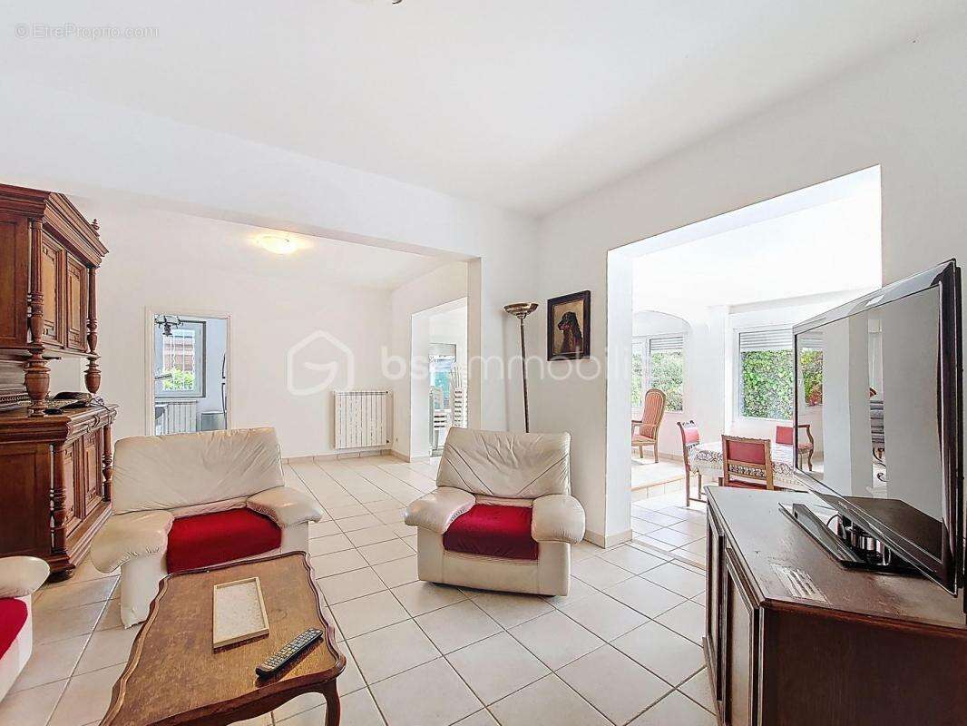 Maison à SIX-FOURS-LES-PLAGES