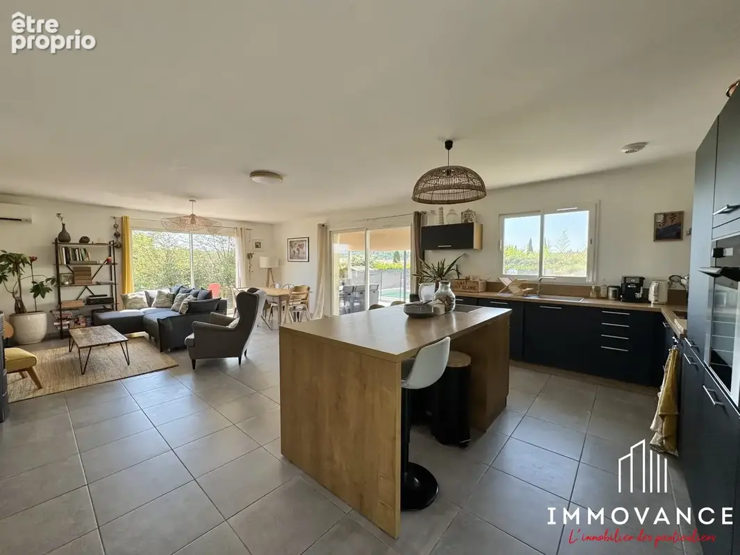 Maison 99 m² à Saint-Mathieu-De-Treviers  - photo 5