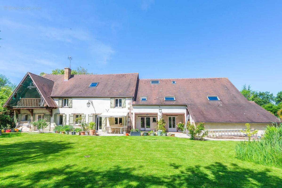 Maison à EMANCE