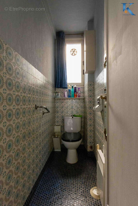 WC - Appartement à PARIS-10E