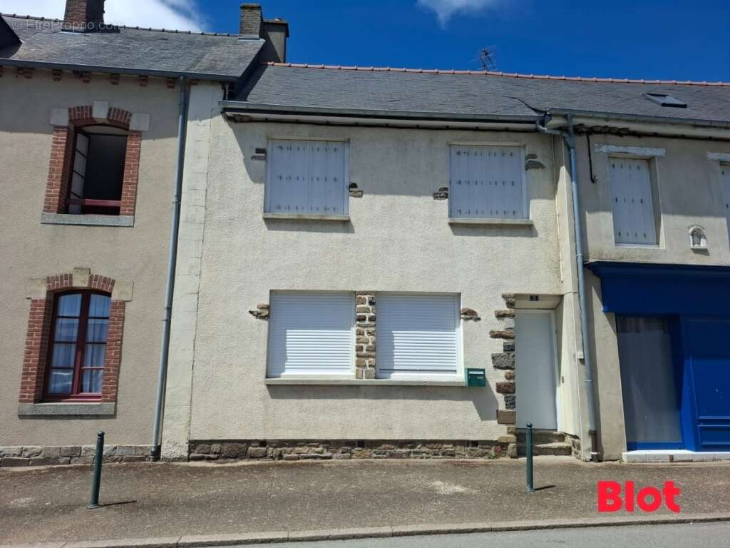 Maison à LOUVIGNE-DE-BAIS