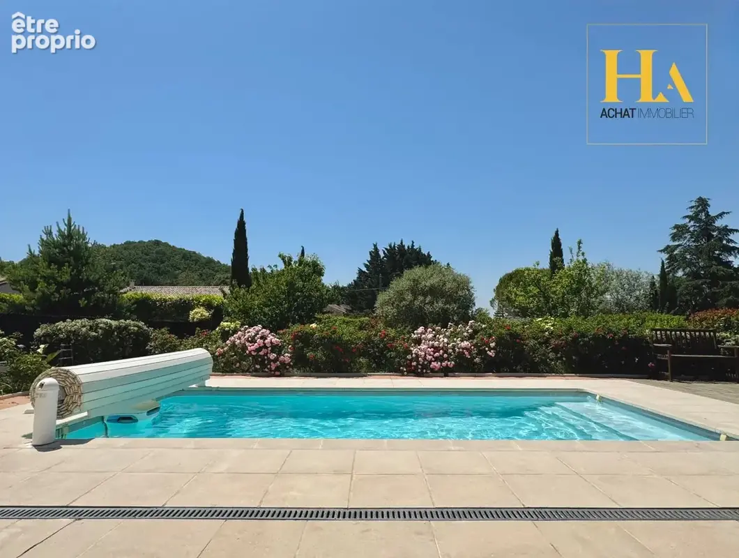 Maison Familiale 130m2, Jardin 1.011m2, 6 pièces, 5 Chambres, Piscine, Garage, Carport - photo 12