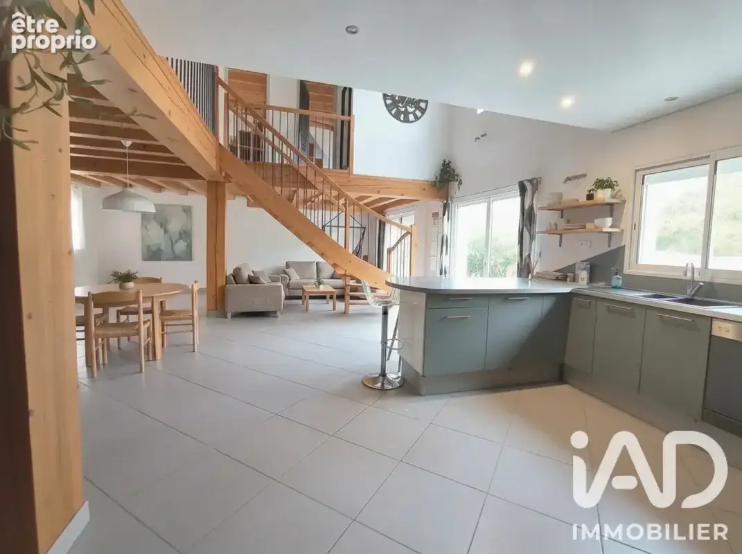 Photo 1 - Maison à BOUGUENAIS