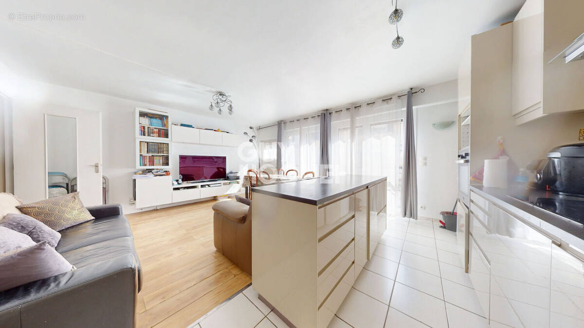 Appartement à PARIS-20E