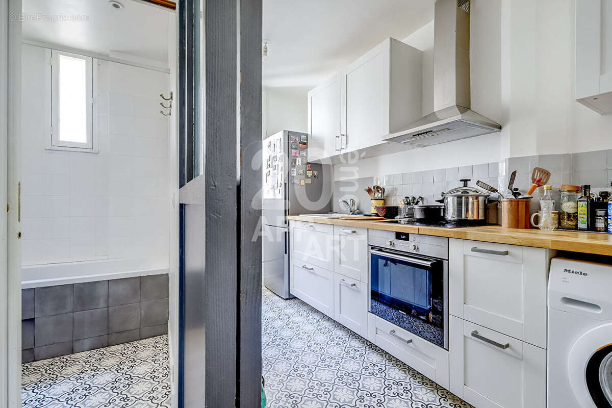 Appartement à PARIS-20E