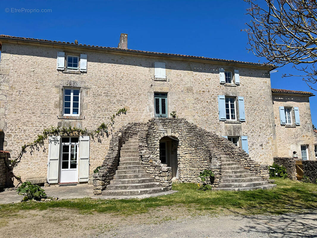 Appartement à DOIX