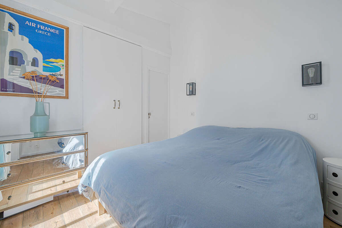 Appartement à PARIS-14E