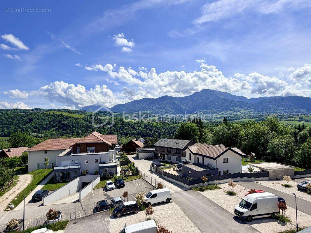 Appartement à SAINT-MARTIN-BELLEVUE