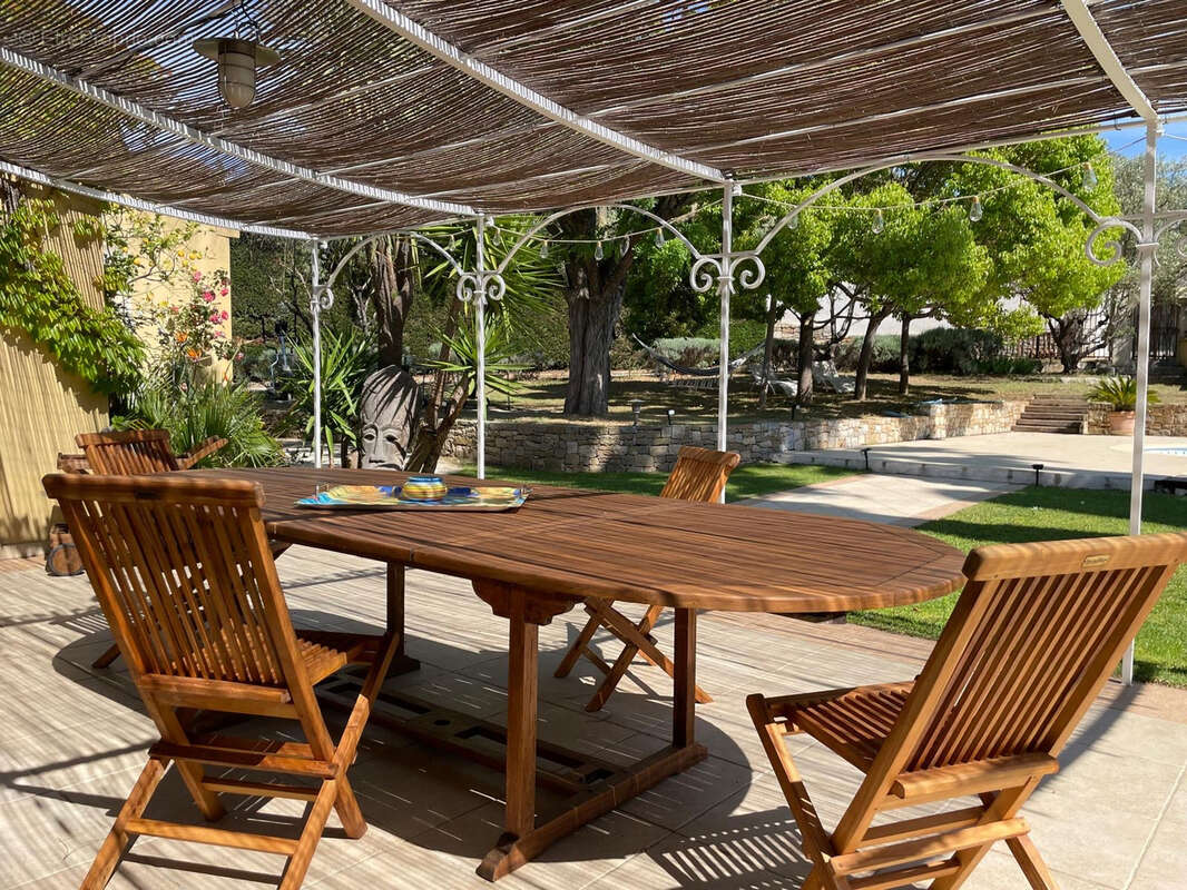 Maison à LE CASTELLET