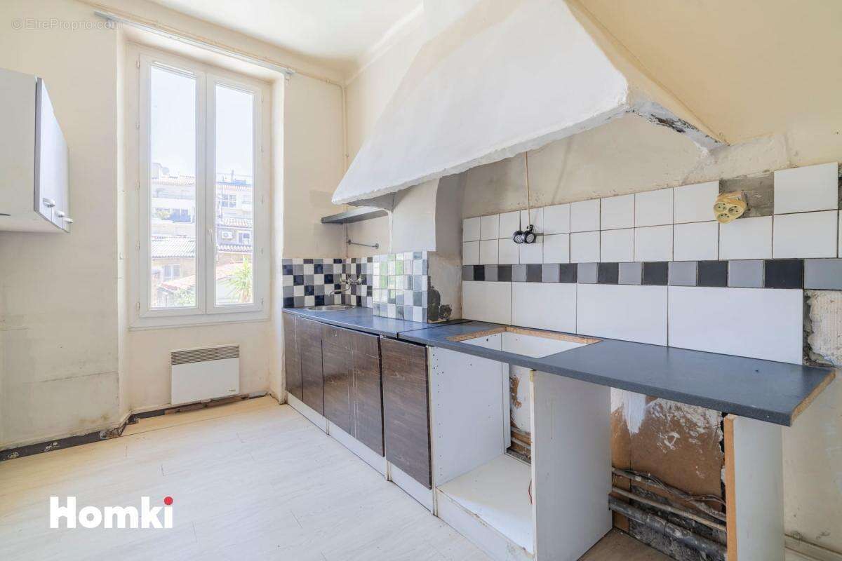 Appartement à MARSEILLE-6E