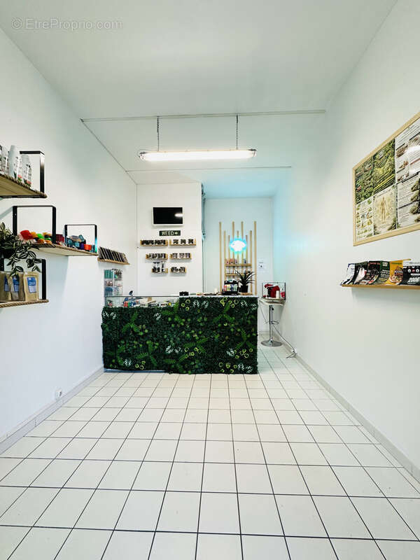 Commerce à SAINT-CYPRIEN