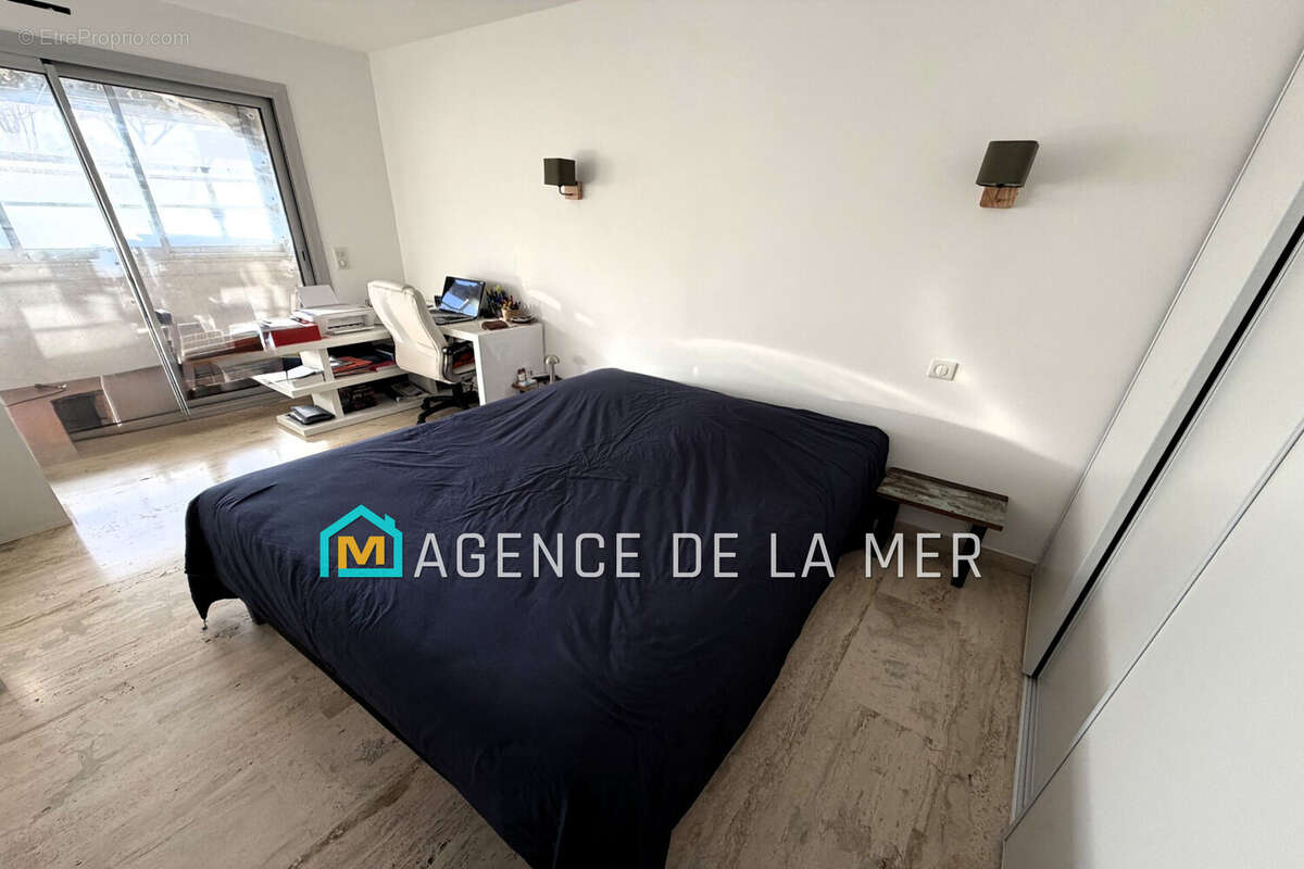 Appartement à MANDELIEU-LA-NAPOULE