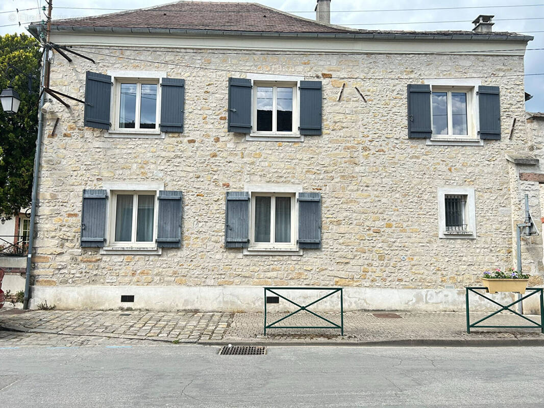 Maison à BOURRON-MARLOTTE