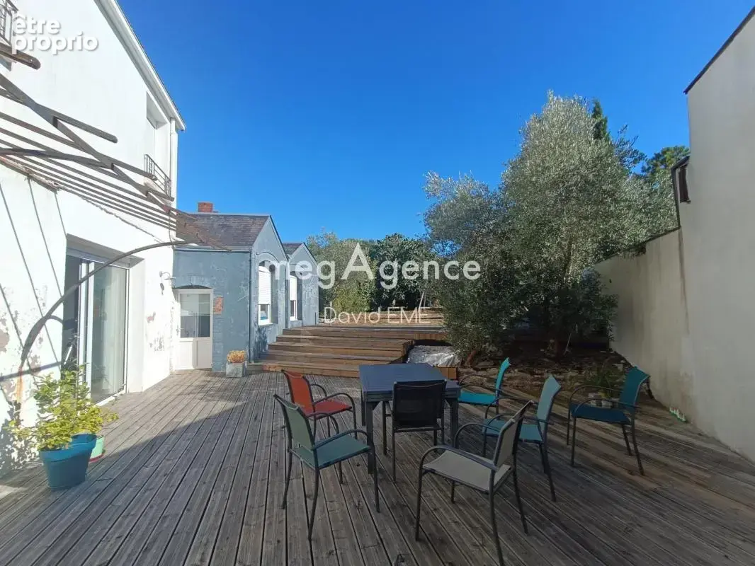 7 Pièces, 177 m2, 5 chambres, Centre AIZENAY - photo 5