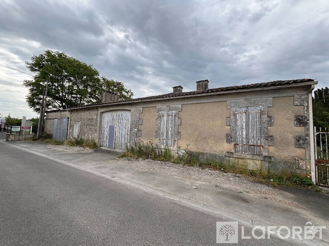 Terrain à COGNAC