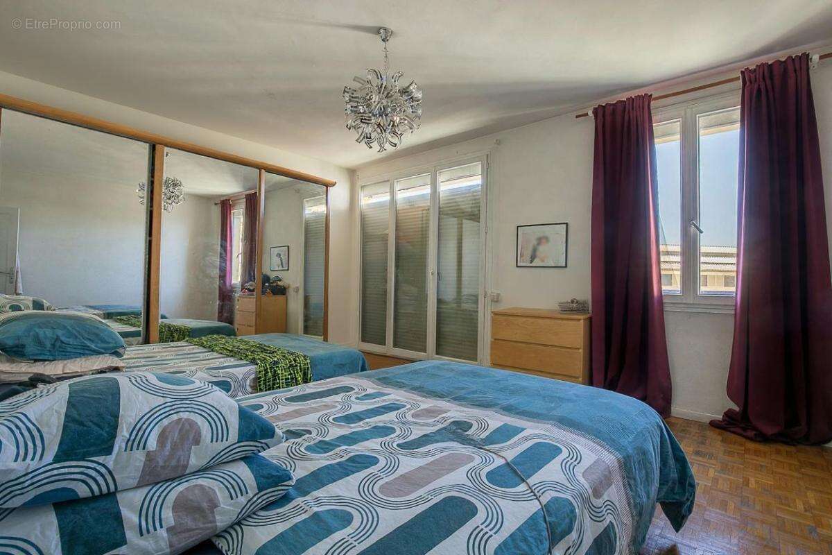 Appartement à MARSEILLE-8E