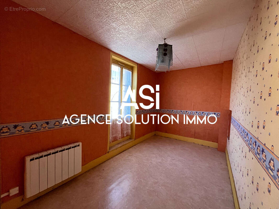 Maison de bourg de 216m²  sur un terrain de 1924m² proche de Villaines la Juhel - photo 15