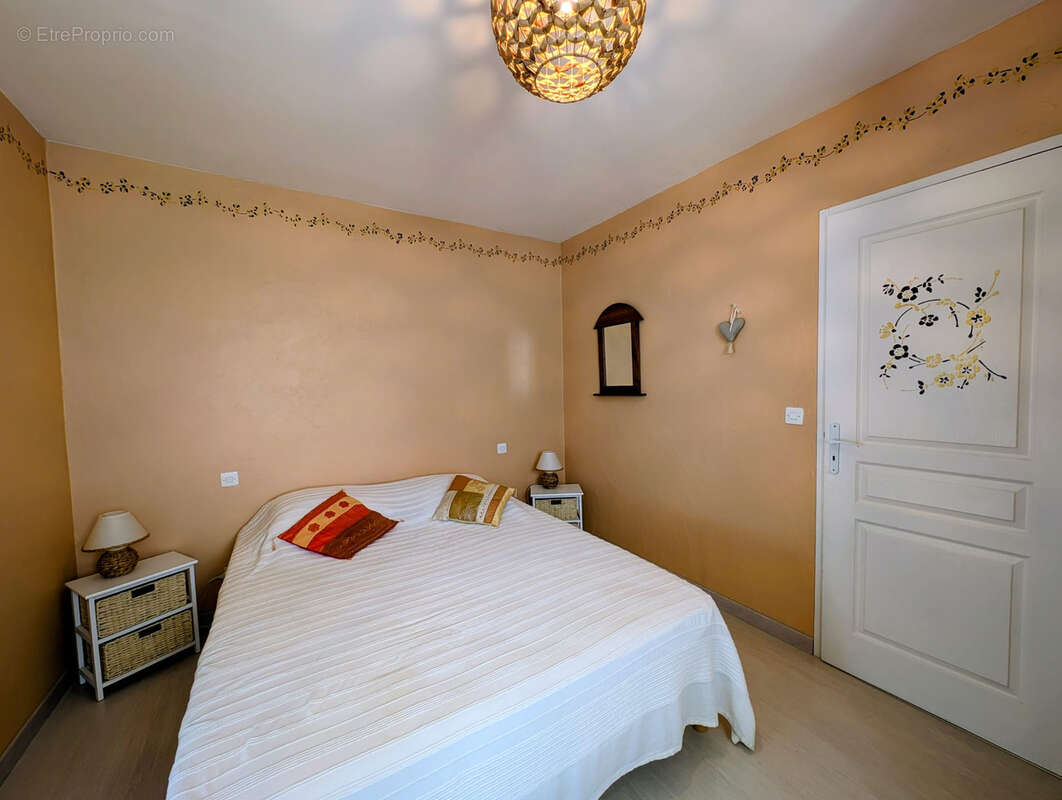 Maison à LEZIGNAN-CORBIERES