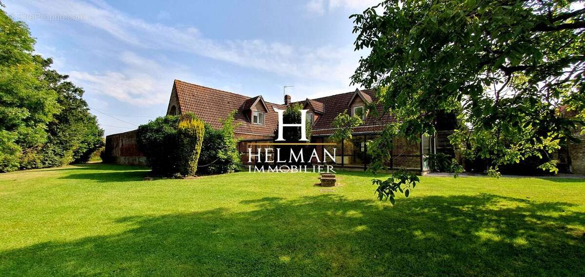 Maison à BUYSSCHEURE