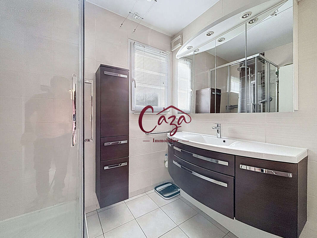 Maison à ARTIGUES-PRES-BORDEAUX