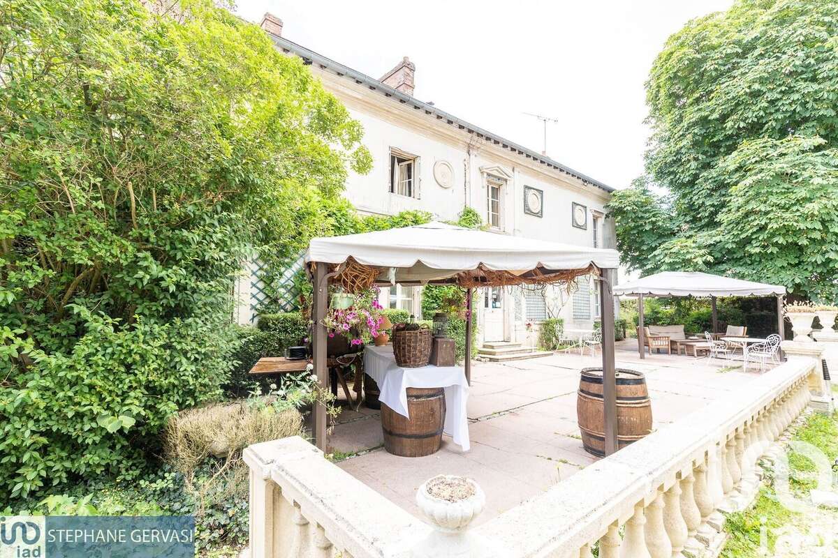 Maison 450 m² à Janvry  - photo 2