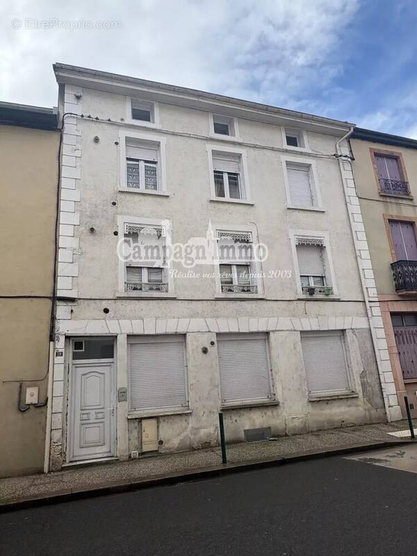 Appartement à PONTCHARRA-SUR-TURDINE