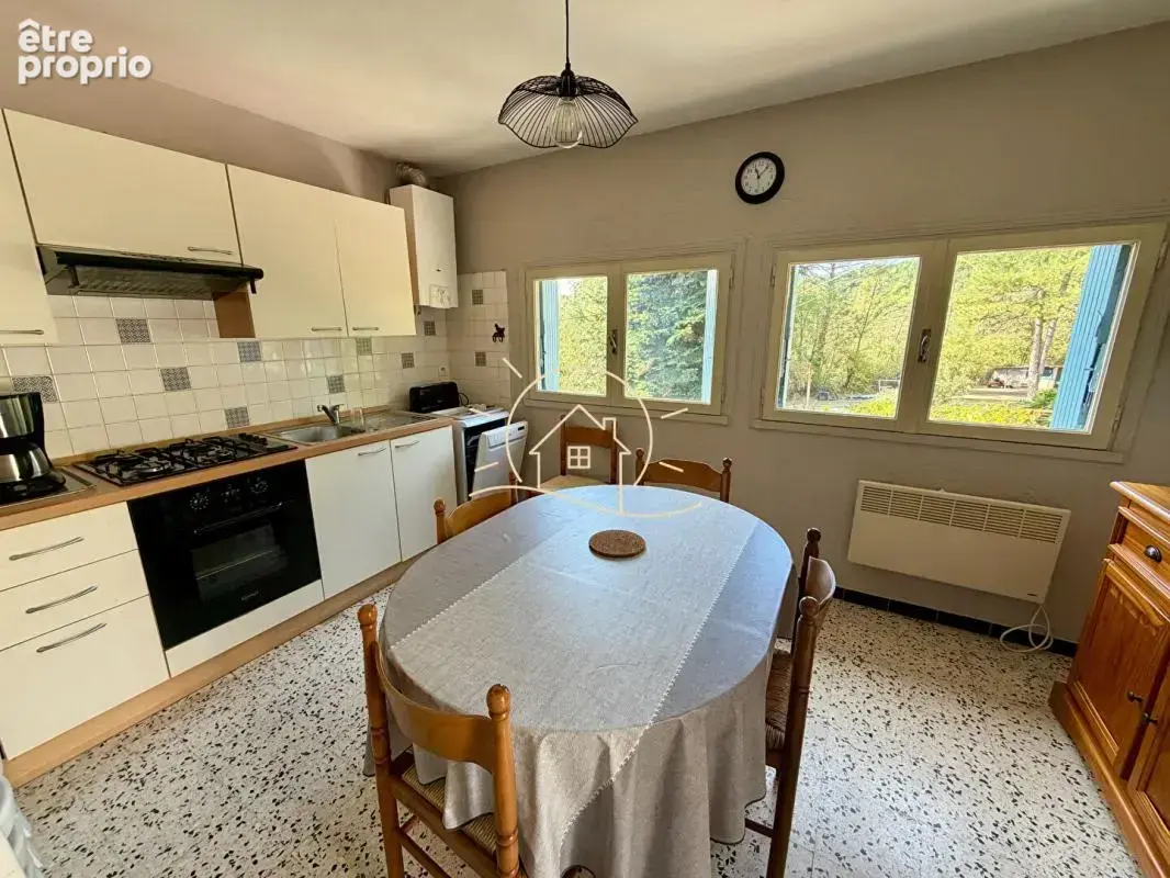 Mas en pierres avec piscine et 2 000 m² de terrain à Gagnières - photo 10