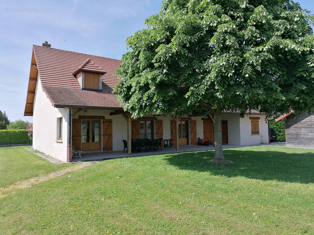 Maison à SAINT-MAURICE-EN-RIVIERE