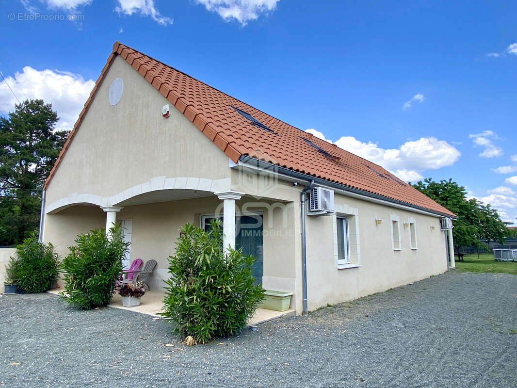 Maison à VEIGNE