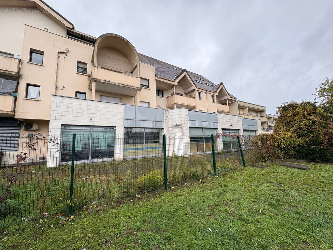 Commerce à VIRY-CHATILLON