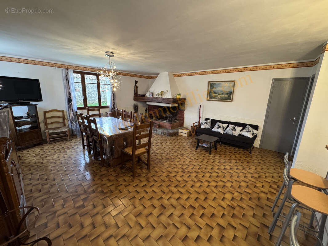 Maison à ARQUES
