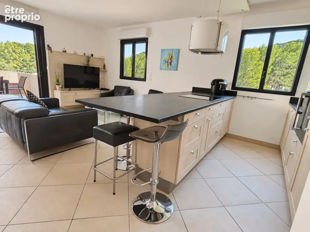 Appartement 3 pièces 51 m² à vendre à Saint-Raphael (83700) - photo 3