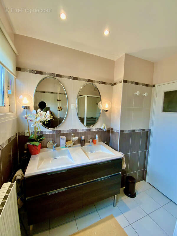 Maison à VILLENAVE-D&#039;ORNON