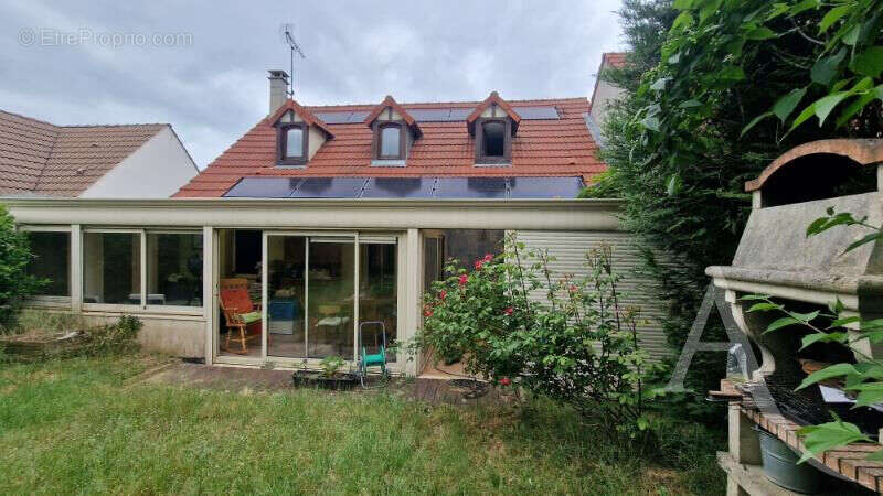 Maison à BUCHELAY